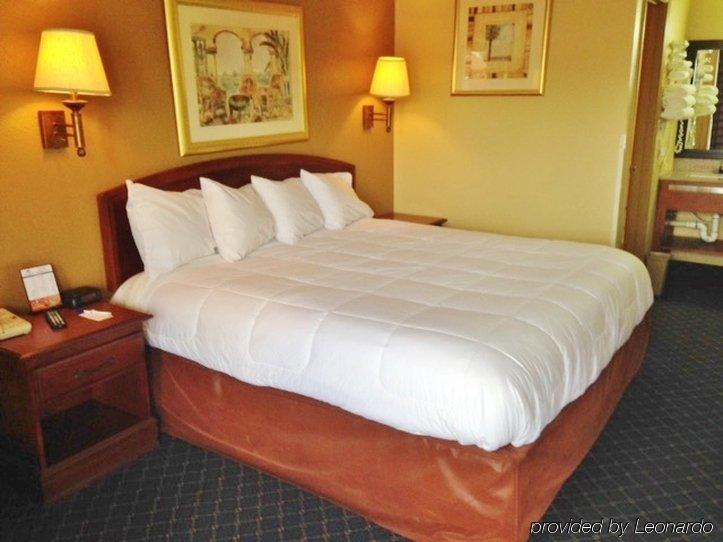 Americas Best Value Inn - Monroeville Esterno foto