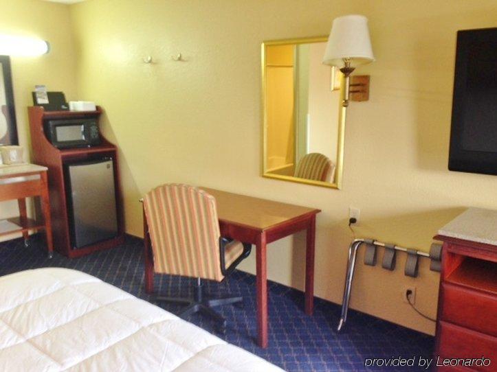 Americas Best Value Inn - Monroeville Esterno foto