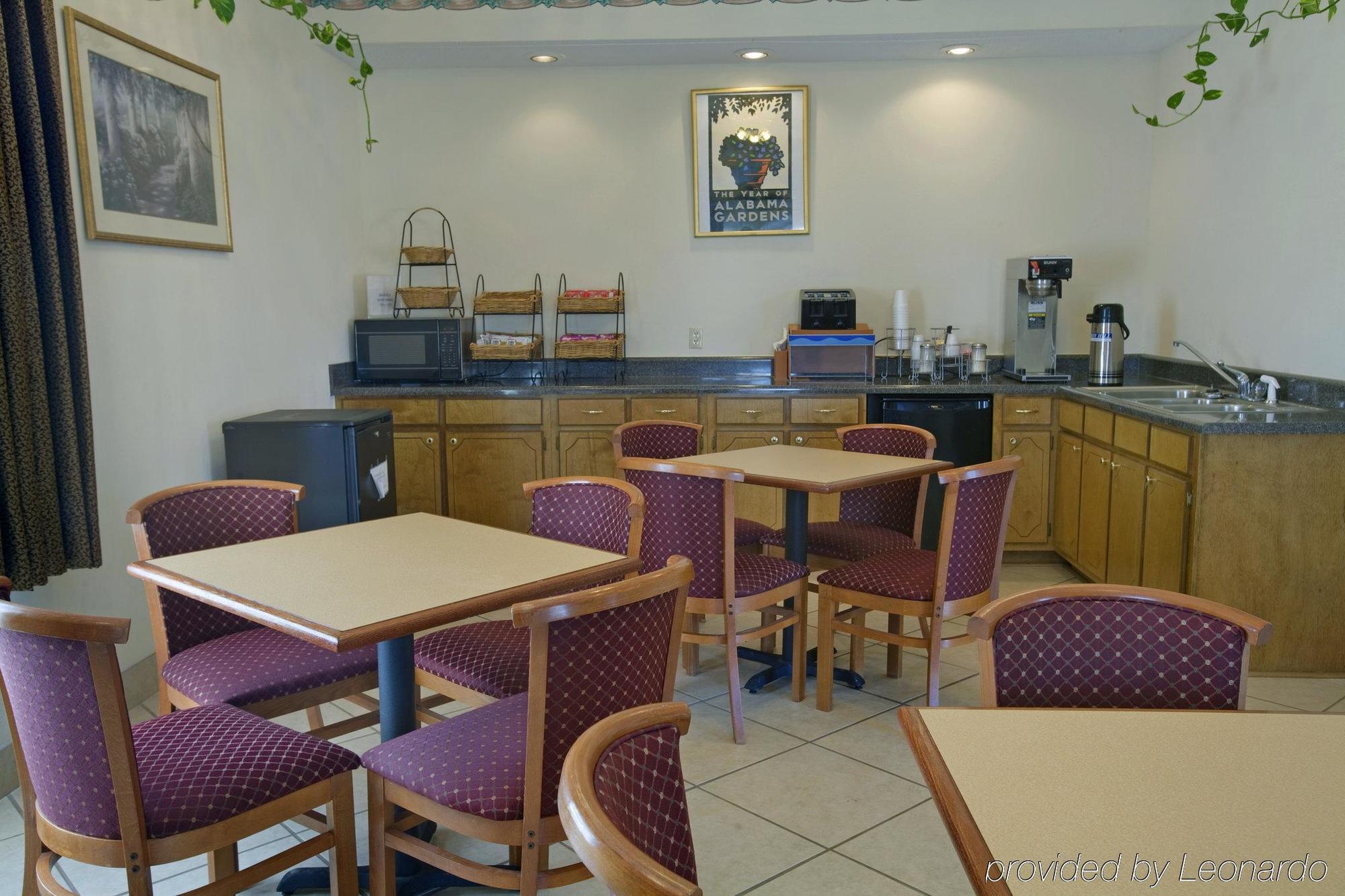 Americas Best Value Inn - Monroeville Ristorante foto