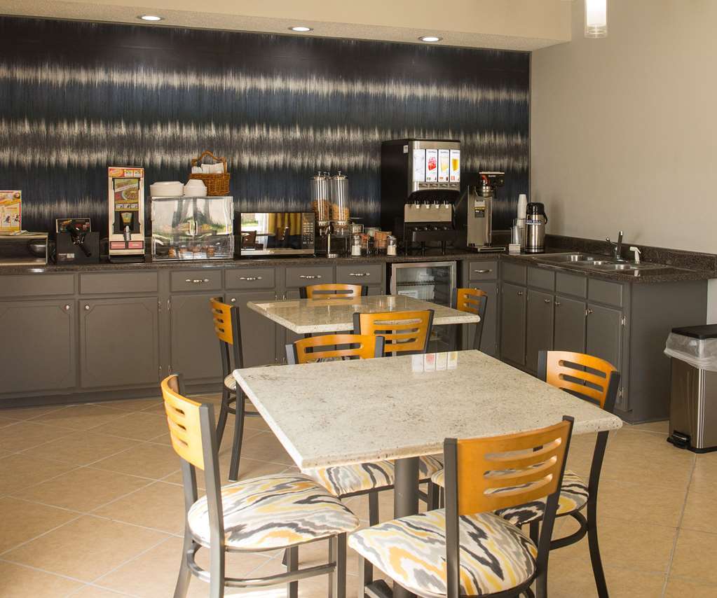 Americas Best Value Inn - Monroeville Ristorante foto