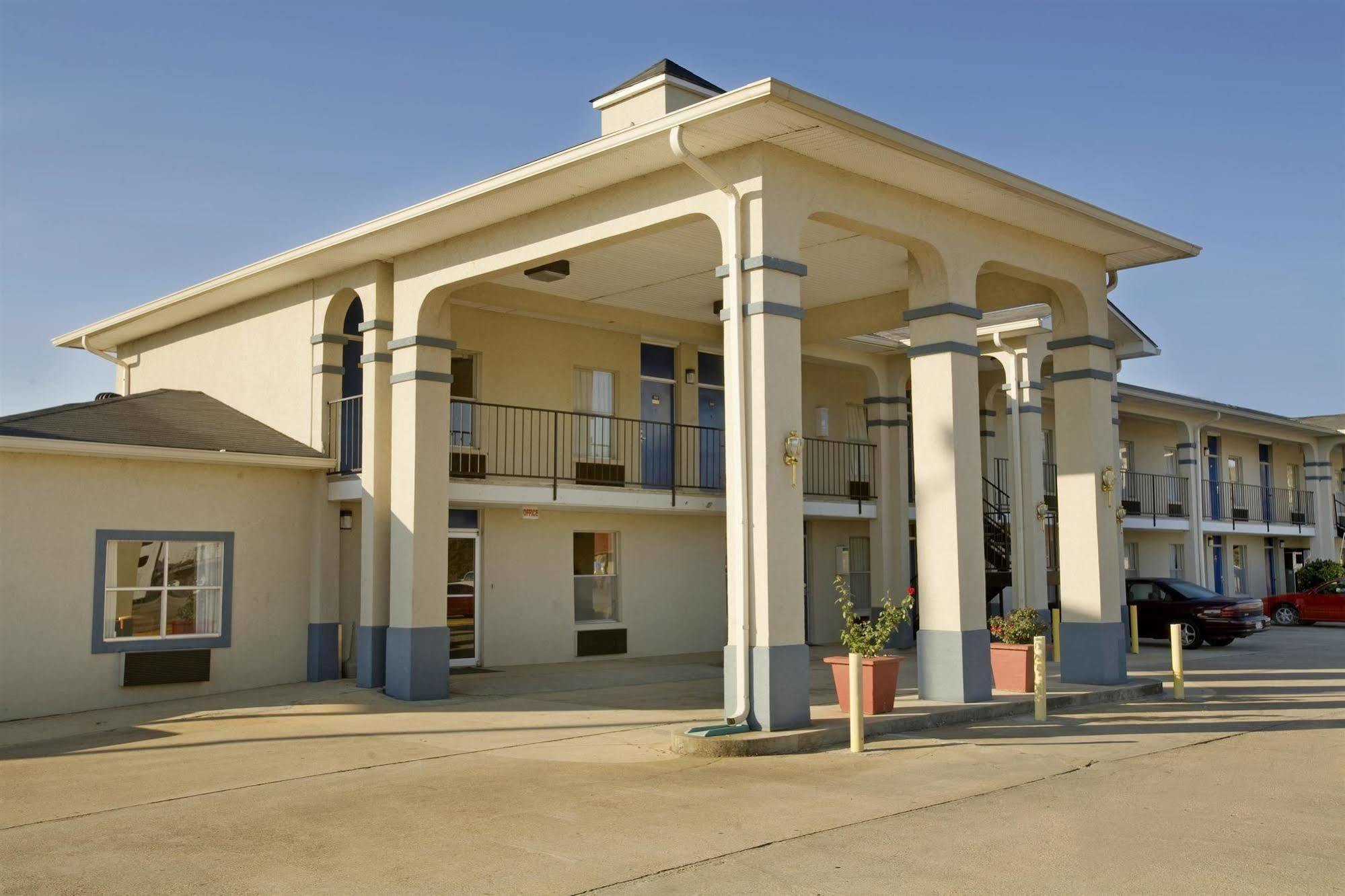 Americas Best Value Inn - Monroeville Esterno foto